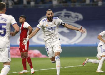 Benzema copia a Ronaldinho y le sale perfecto