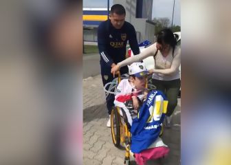 El gesto de Riquelme con un hincha en silla de ruedas que ha enamorado al mundo del fútbol