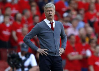 Wenger 'regresa' a los banquillos