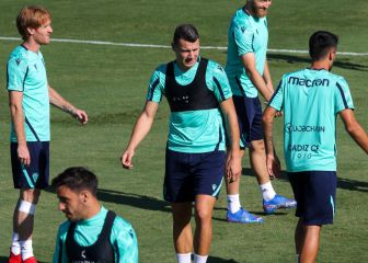 Osmajic, pelea nocturna y un botellazo en la cabeza