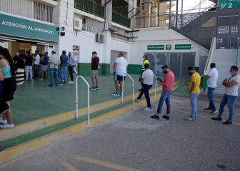 Colas en el despegue de la campaña de abonos del Elche
