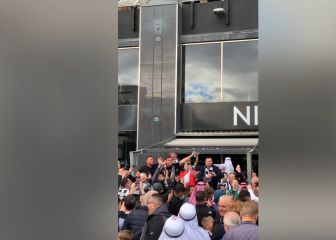 Los hooligans del Newcastle estrenan cántico ofensivo