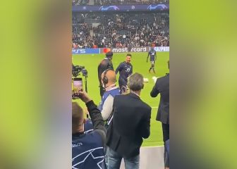 La reacción de Messi al ver Ronaldinho en el estadio del PSG: ¡emotivo reencuentro!