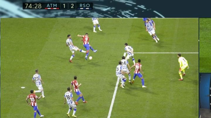 Polémica del Atlético-Real: el penalti a Suárez, la mano de Felipe...