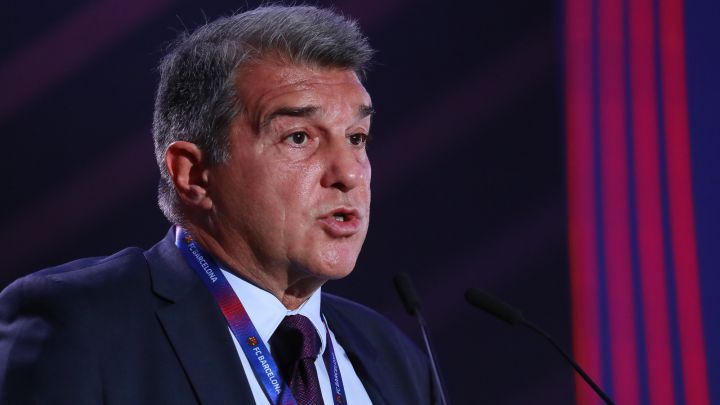 Albert Capellas o Sergi Barjuan, la duda de Laporta