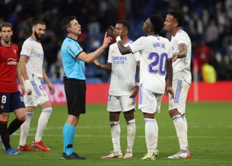 El árbitro, a los jugadores del Madrid: 