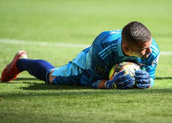 El Lyon vence sufriendo al Lens