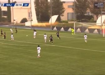 En Madrid andan locos con él: el gol del galáctico de 12 años que firmaron en verano