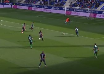 No van a ver gol más 'tonto' que este en el fútbol español