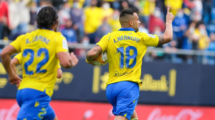 Negredo celebra su tanto.