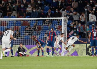 El Granada desnuda al Levante