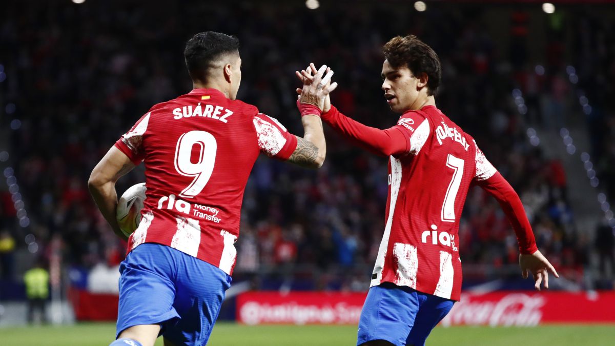 In the hands of Suárez and João Félix thumbnail
