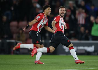 Armstrong alarga la escalada del Southampton