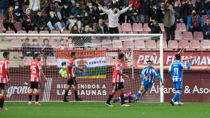 Miku, corriendo a celebrar el 0-1 que dio la victoria al Deportivo.