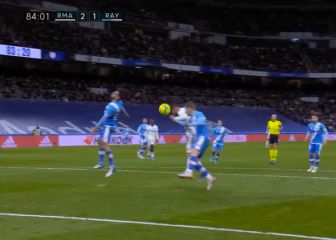 Sí se repitió la mano dentro del área de Balliu en el Madrid-Rayo