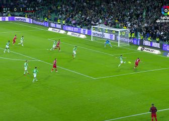 ¡Su lateral como '9'! El insólito gol que recibió Claudio Bravo