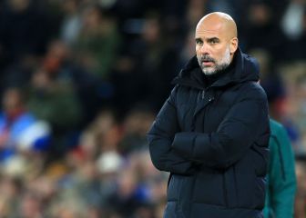 Guardiola le abre la puerta a una posible salida a Sterling