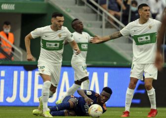 El Elche cierra el primer tercio de Liga en zona de descenso