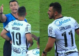 Giuliano, amonestado por saltar al campo con la camiseta de un compañero