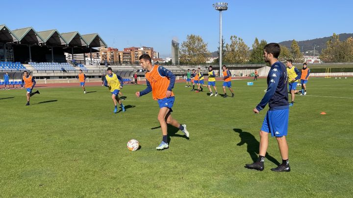 Amorebieta y Lugo se miden en un duelo por la permanencia