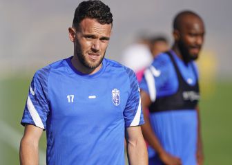 Quini se asienta como el lateral derecho del Granada