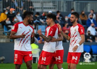 El VAR catapulta al Almería en Ibiza