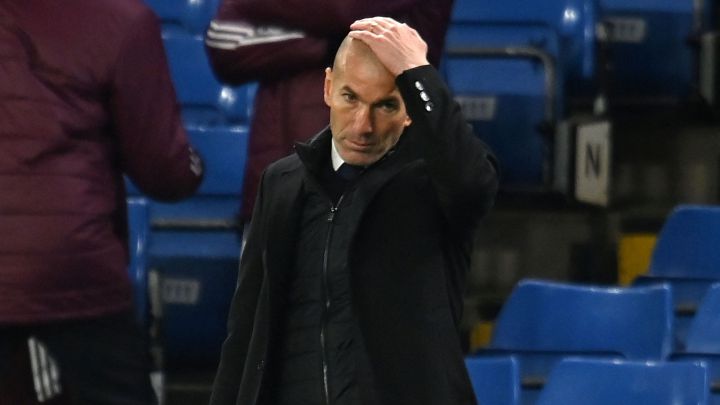 El United avanza por Zidane