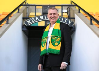 Dean Smith se alegra de encontrar trabajo… una semana después de perder el anterior