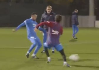 El rondo que demuestra que Xavi aún está para jugar: ¡deja por los suelos a Riqui Puig!