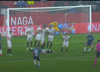Va a ser el tema candente en Sevilla toda la semana: vean el penalti a favor del Alavés