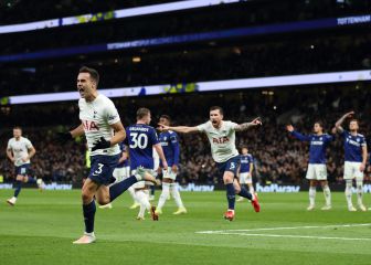 Conte sufre pero sonríe