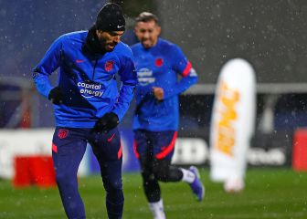 El Atleti, sin João, pero 'Grizi' y Suárez en punta ante el Milan