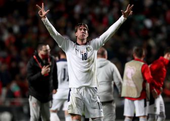 Sale a la luz el súper contrato para Vlahovic