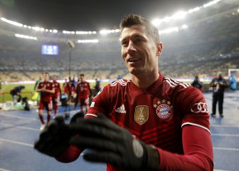 Haller hace sombra a Lewandowski