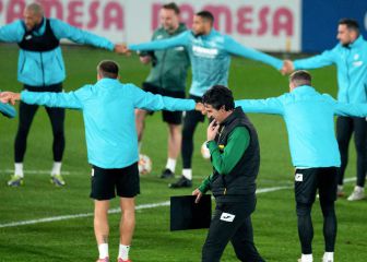 Emery prepara una charla de una hora antes de medirse al Barça