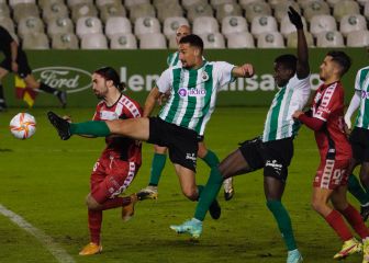 Romo desactiva al Racing y Unionistas se aprovecha