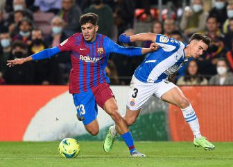 Xavi le da galones a Abde