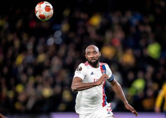 Paquetá lidera al Lyon y el Rennes asalta el segundo puesto