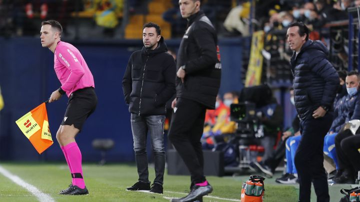 Partido caliente entre Emery y Xavi