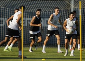 Málaga: de su montaña rusa a la búsqueda de un centrocampista