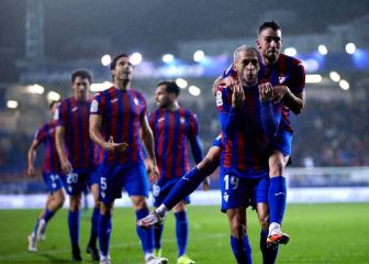 El Eibar sigue reinando en Ipurúa con una oda a los goles