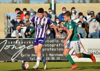 Un discutible penalti evita un susto al Real Valladolid