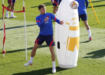 Trippier ya trabaja con el grupo