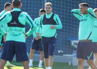 El Cádiz 'dormirá' en Murcia antes de medirse al Elche