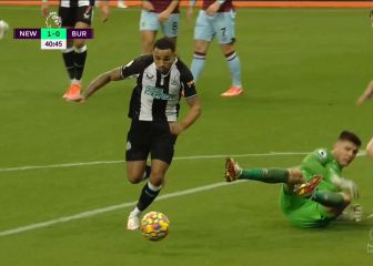 El Newcastle suma su primera victoria del curso para aferrarse a la pelea por la salvación