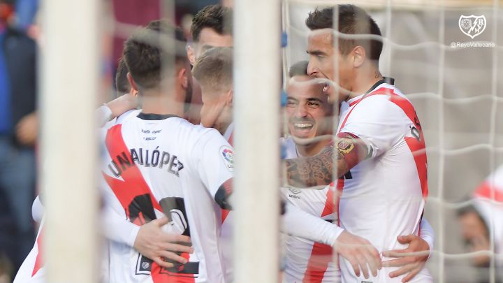 Trejo, Álvaro y Unai celebran el 1-0 al Espanyol.