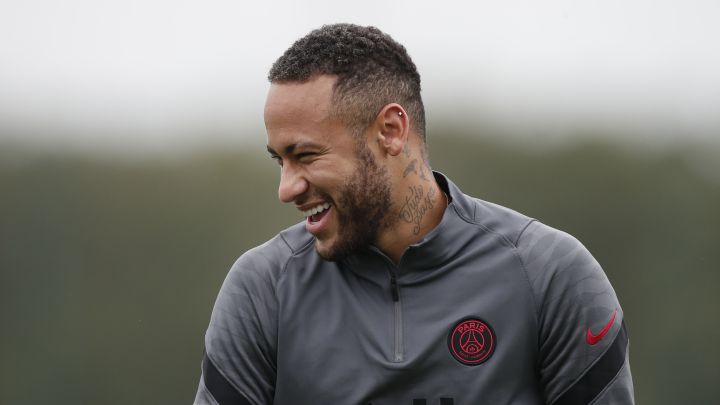 Neymar tira de Puma - AS.com