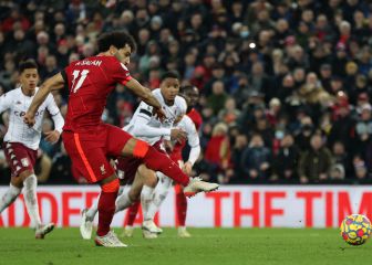 Salah de penalti materializa el dominio del Liverpool