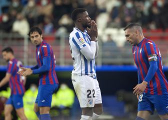El Málaga rompe la racha del Eibar en Ipurua