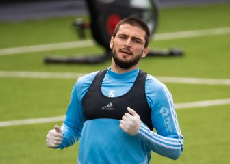 Okay Yokuslu busca destino